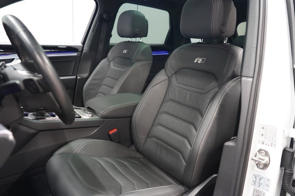 VW Touareg 3,0 TDi 286 R-line aut. 4Motion Van 5d