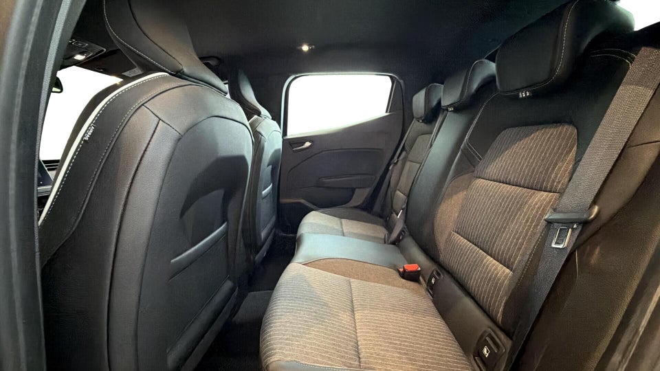 Renault Clio V 1,0 TCe 90 Intens 5d