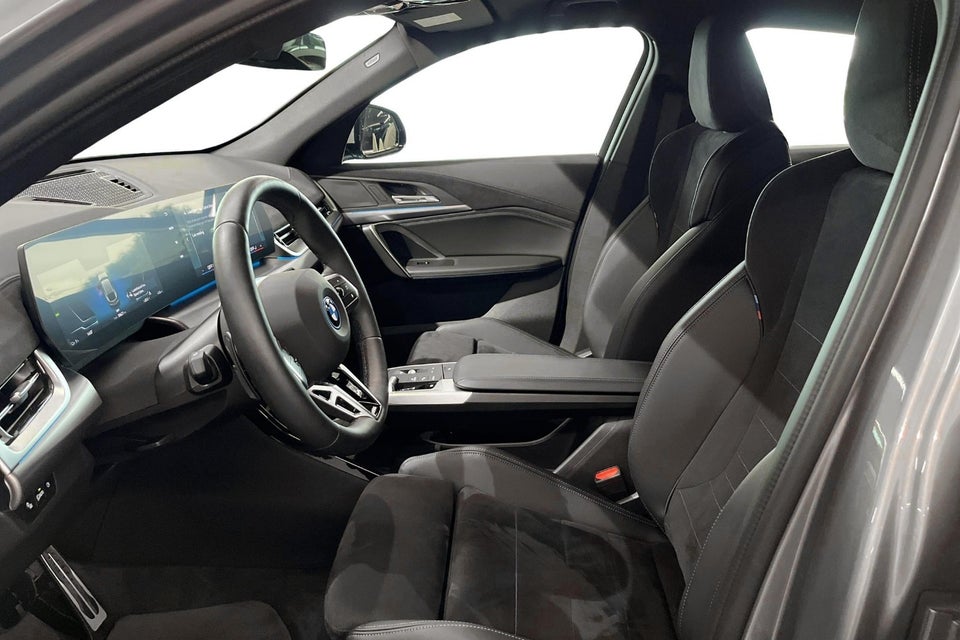 BMW iX2 xDrive30 M-Sport 5d