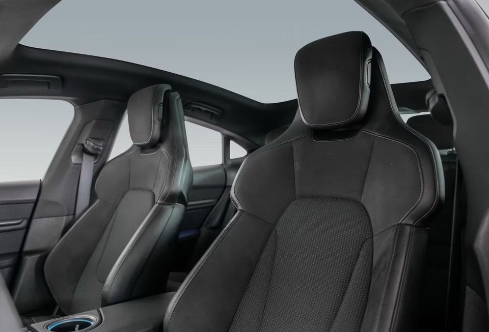 Porsche Taycan 4S Performance+ 4d