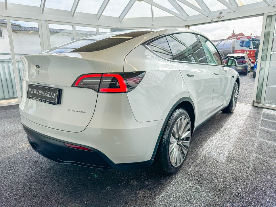 Tesla Model Y Long Range AWD 5d