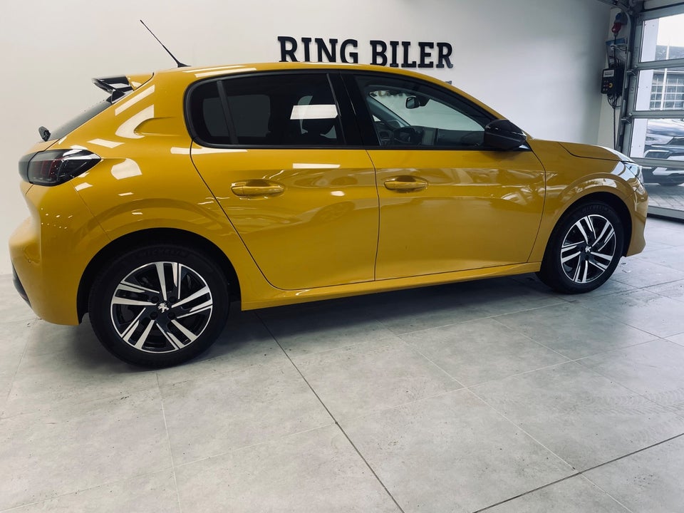 Peugeot 208 1,2 PureTech 100 Allure 5d