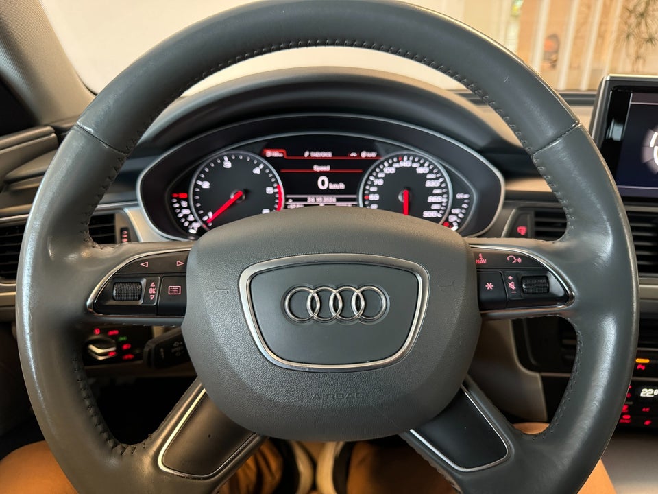 Audi A6 2,0 TDi 177 S-line Avant Multitr. 5d