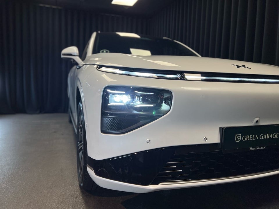 Xpeng G9 Long Range 5d