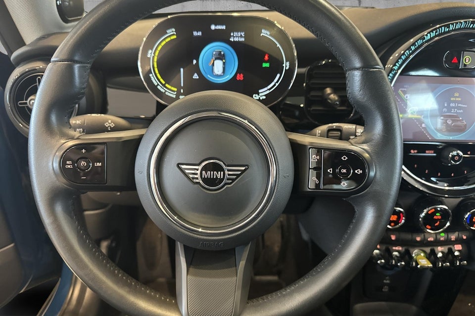 MINI Cooper SE Edition Premium Plus 3d