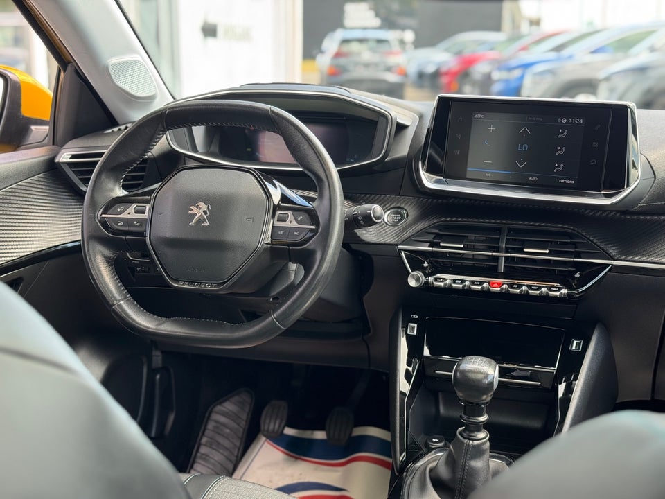 Peugeot 208 1,5 BlueHDi 100 Allure Sky 5d