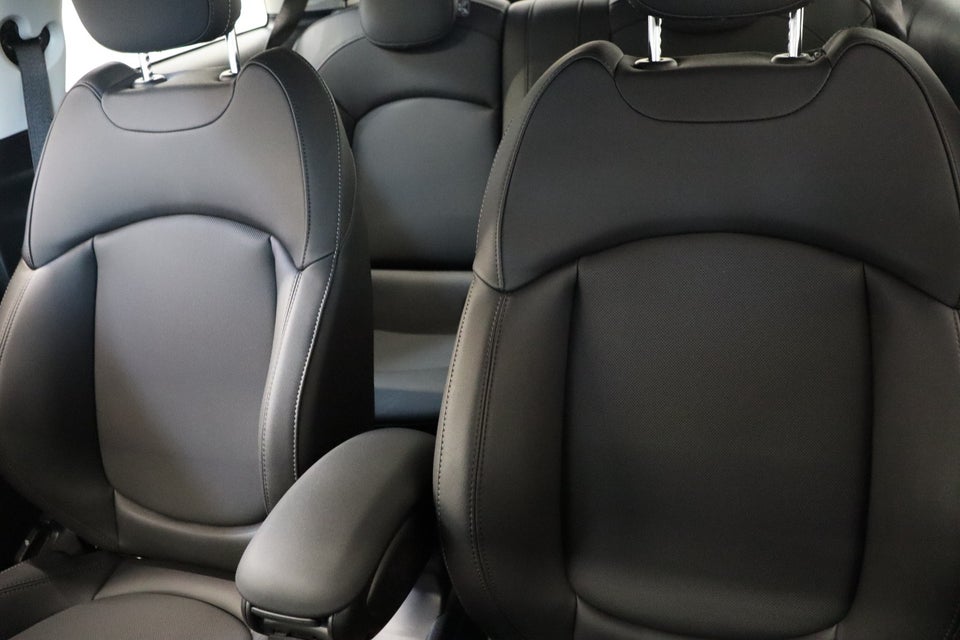 MINI Cooper SE Maximise 3d