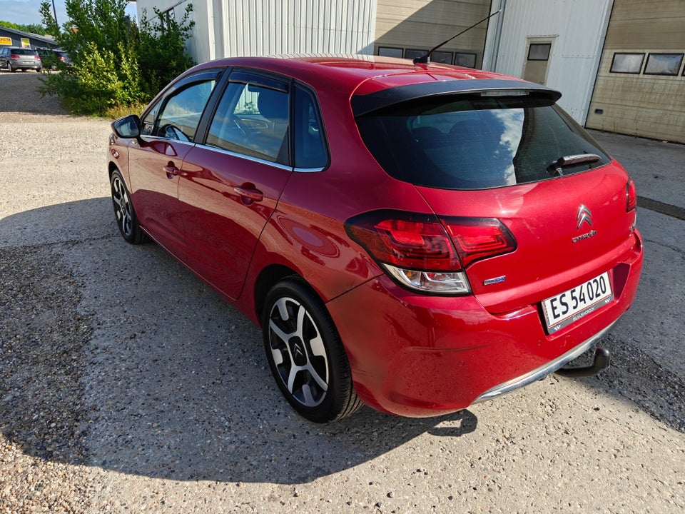 Citroën C4 1,6 BlueHDi 100 Feel Complet 5d