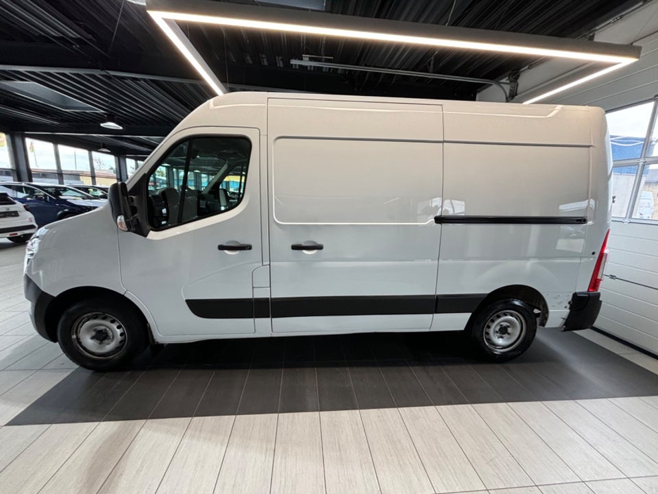 Nissan Interstar 2,3 dCi 150 L2H2 N-Connecta Van