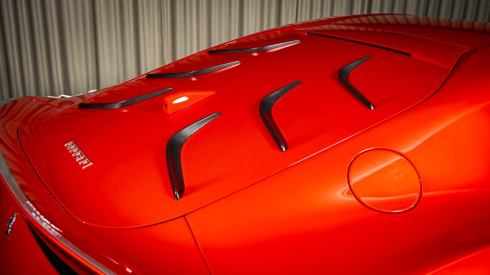 Ferrari 812 Competizione 6,5 DCT 2d