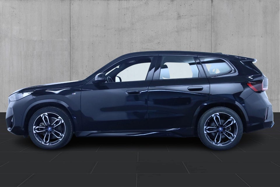 BMW iX1 xDrive30 M-Sport 5d