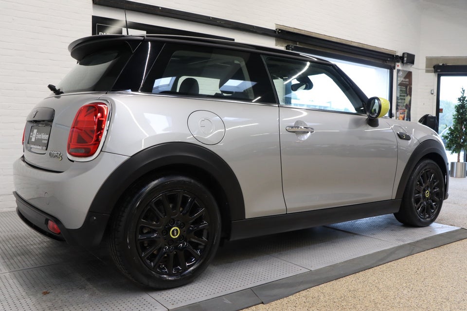 MINI Cooper SE Edition Premium Plus 3d