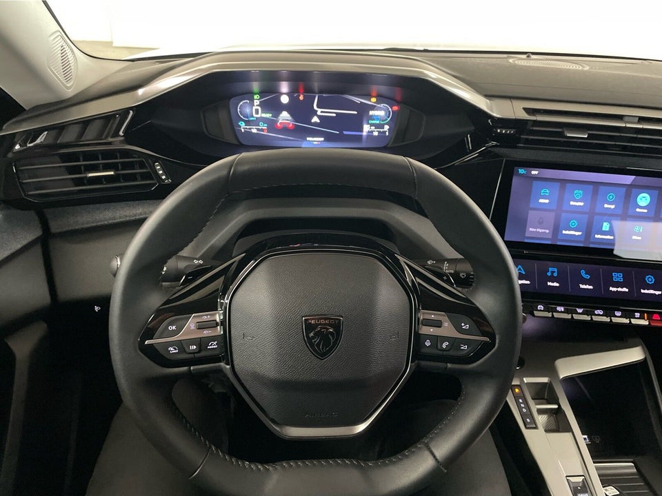 Peugeot 308 1,6 Hybrid First Selection EAT8 5d