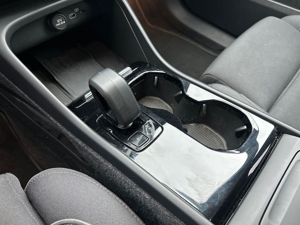 Volvo XC40 P6 ReCharge Plus 5d