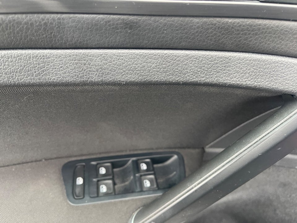 VW Golf VII 1,5 TSi 130 Comfortline DSG 5d