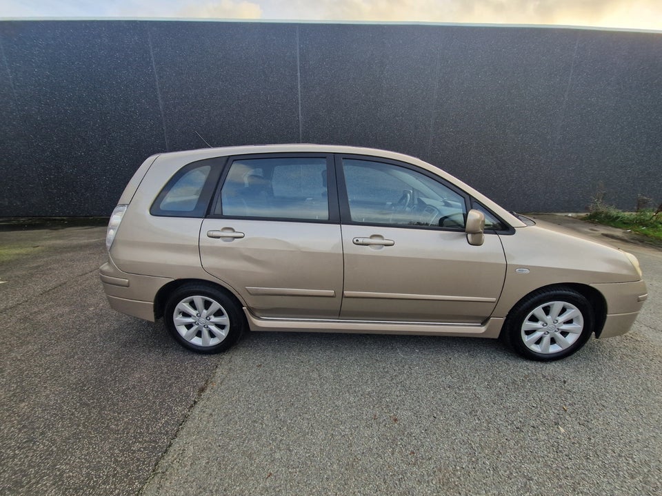 Suzuki Liana 1,6  5d