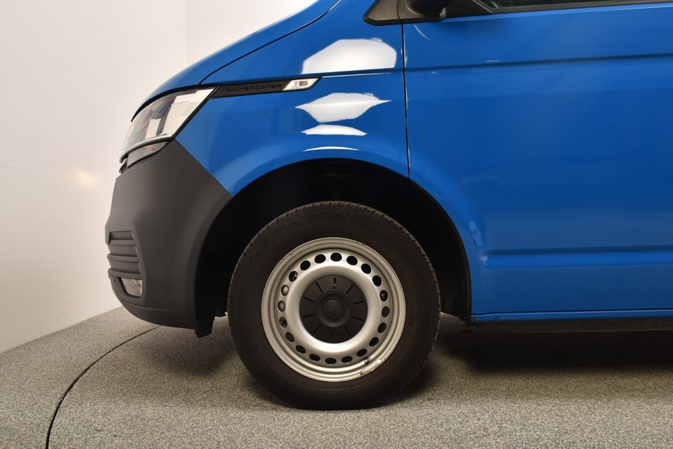 VW Transporter 2,0 TDi 150 Kassevogn DSG lang