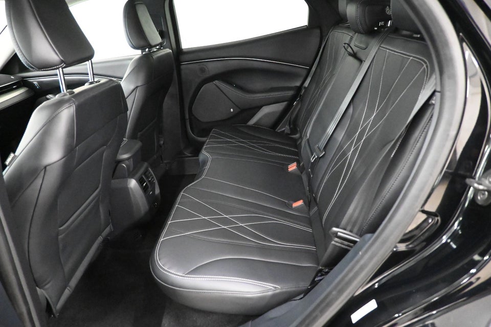 Ford Mustang Mach-E 70 Standard Range 5d