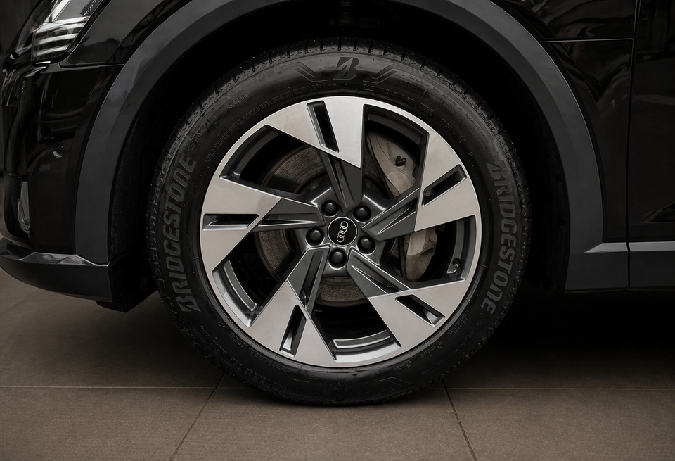 Audi e-tron 55 quattro 5d