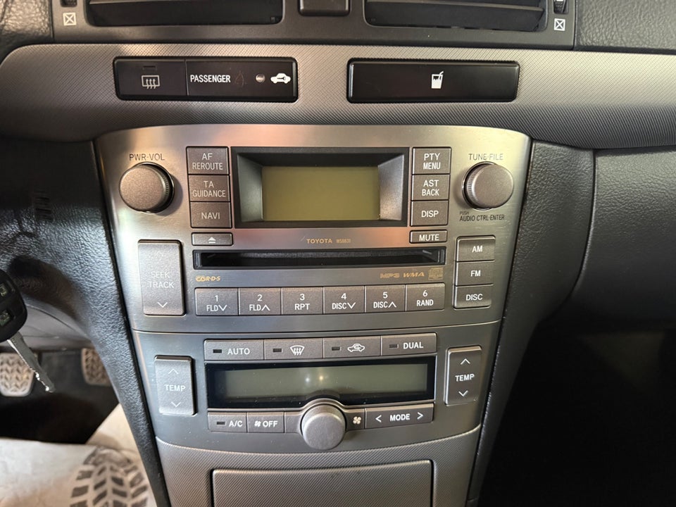 Toyota Avensis 1,8 VVT-i Sol stc. 5d