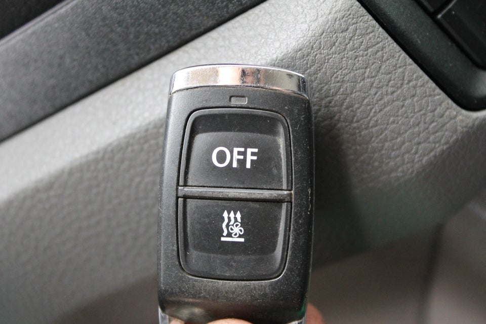 VW Crafter 30 2,0 TDi 177 Kassevogn L3H2 aut. 4Motion