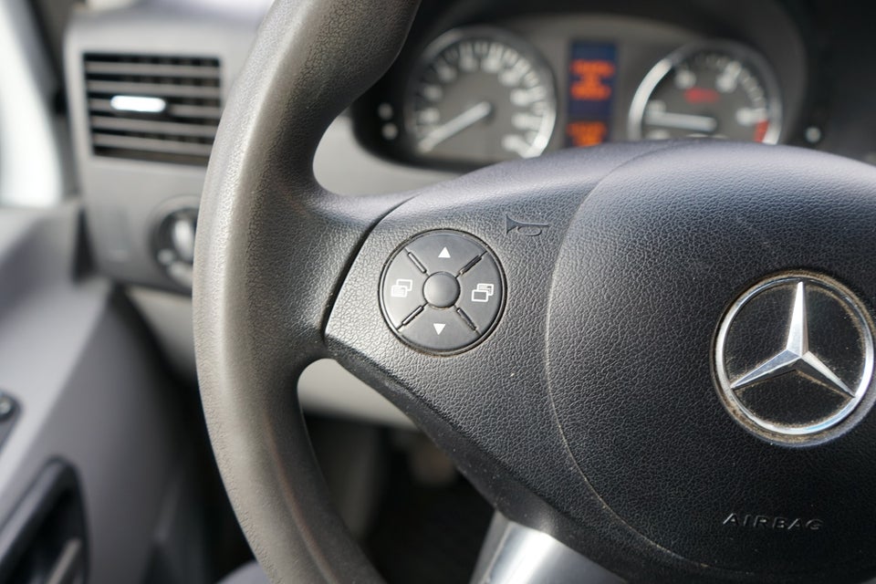 Mercedes Sprinter 316 2,2 CDi R3 Mandskabsvogn m/lad 4d