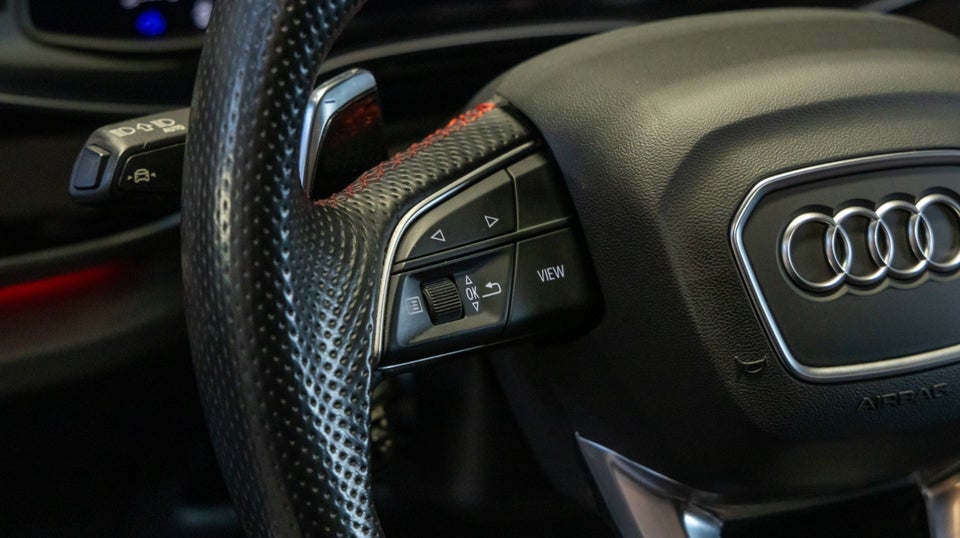 Audi RS Q8 4,0 TFSi quattro Tiptr. Van 5d