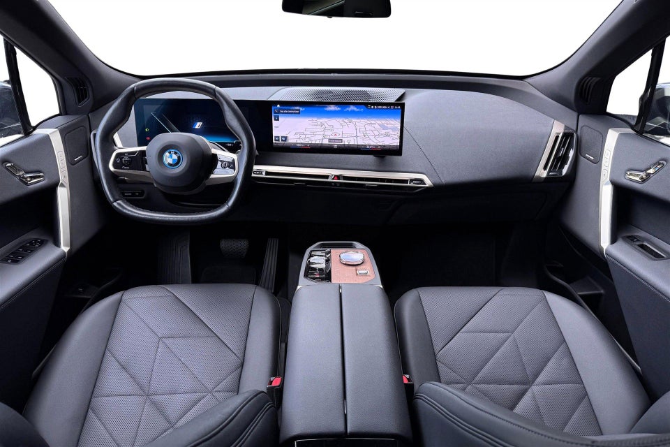 BMW iX xDrive40 Fully Charged 5d