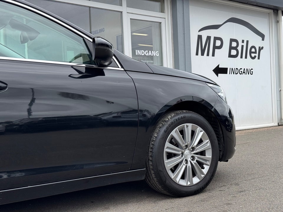 Peugeot 308 1,6 BlueHDi 120 Allure Sky 5d