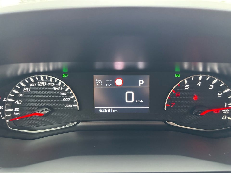 Peugeot 208 1,2 PureTech 100 Vision Sport EAT8 5d