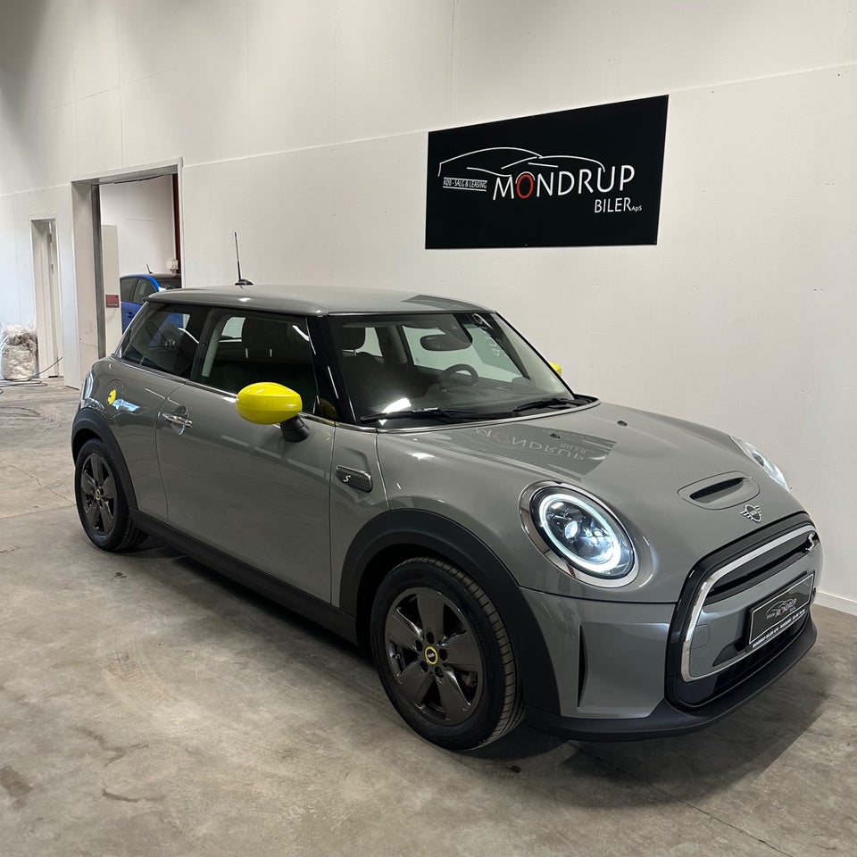 MINI Cooper SE Essential Trim 3d