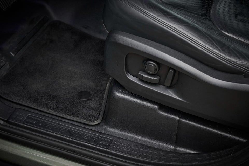 Land Rover Defender 110 3,0 P400 HSE aut. 5d