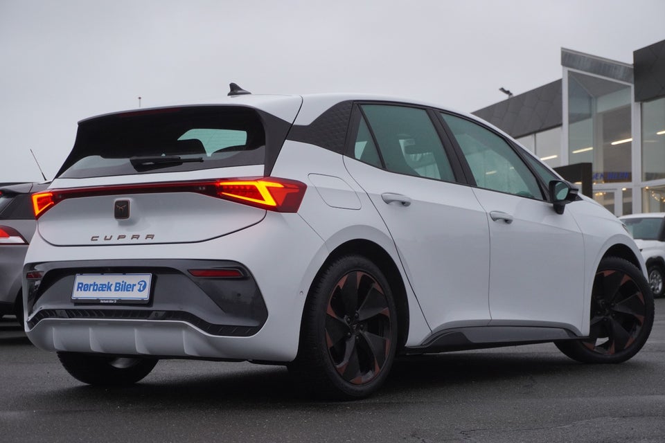 Cupra Born 58 e-Boost 5d