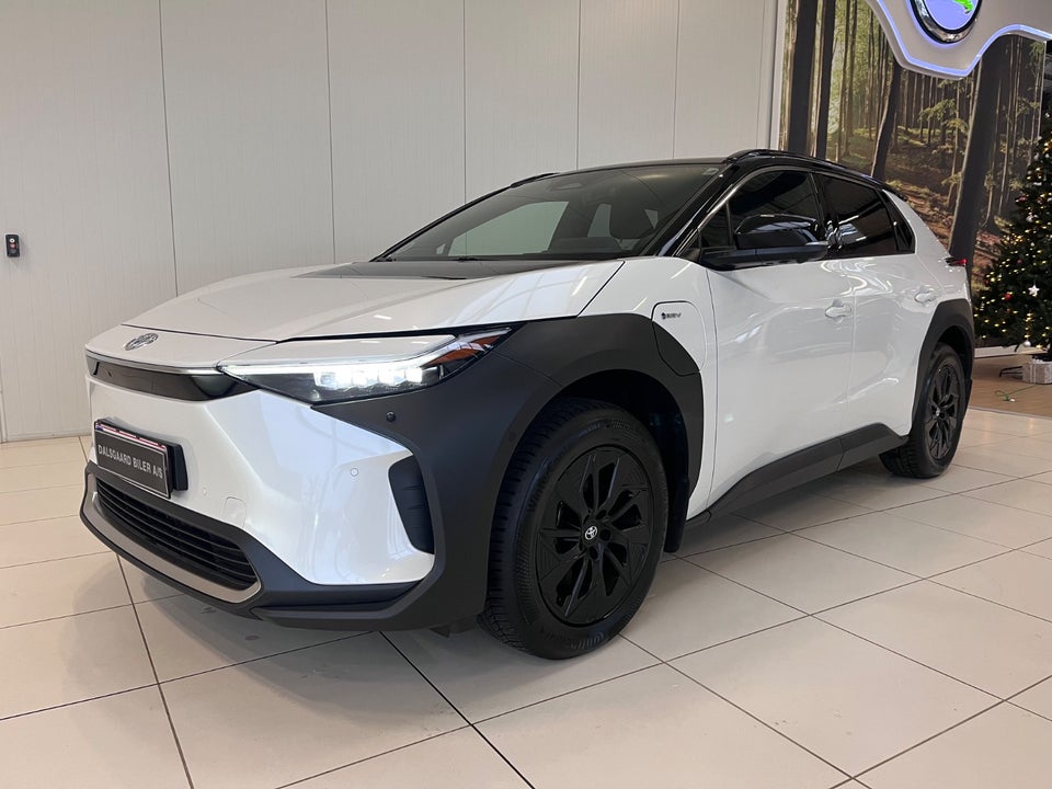 Toyota bZ4X Executive 5d