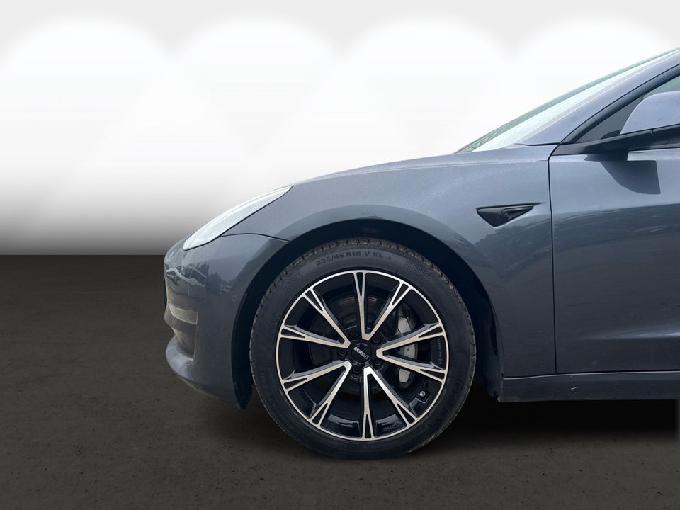 Tesla Model 3 Long Range AWD 4d