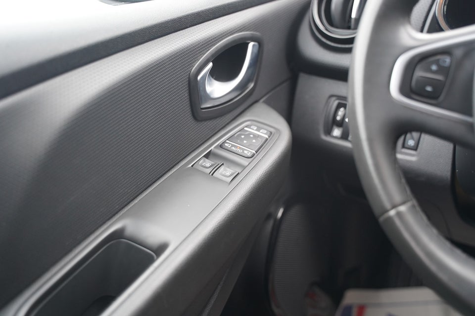 Renault Clio IV 0,9 TCe 90 GO! Sport Tourer 5d