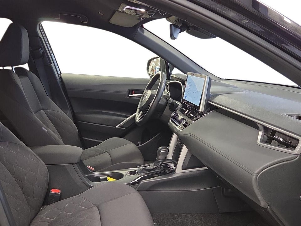 Toyota Corolla Cross 1,8 Hybrid Style Comfort CVT 5d