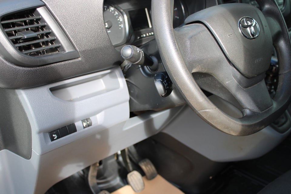 Toyota ProAce Verso 1,5 D 120 Long Combi 9prs 5d