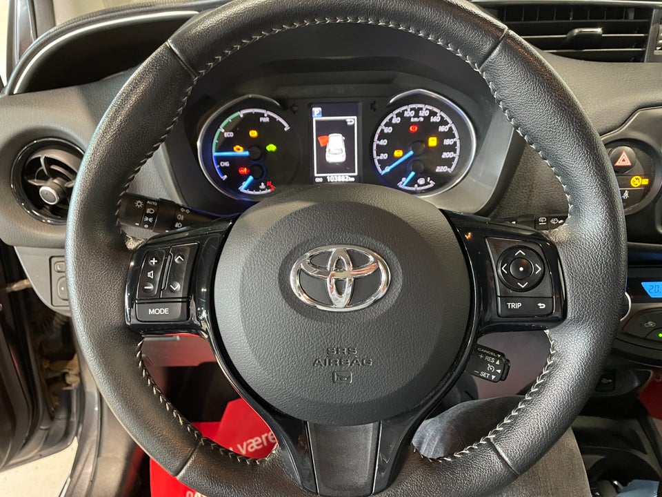 Toyota Yaris 1,5 Hybrid H3 Smart e-CVT 5d