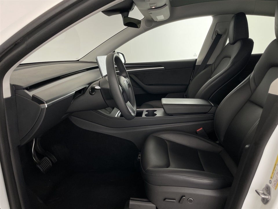 Tesla Model Y Long Range AWD 5d