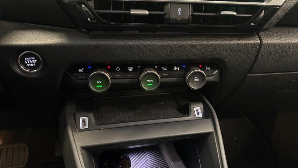 Citroën C4 1,2 PureTech 130 Shine EAT8 5d