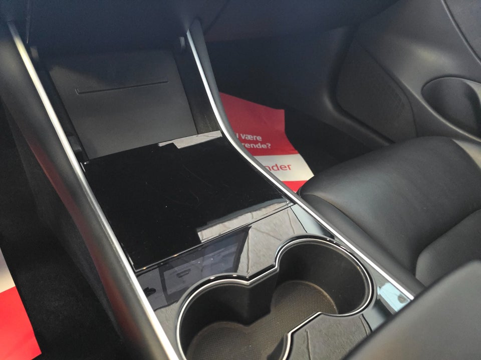 Tesla Model 3 Standard Range+ RWD 4d