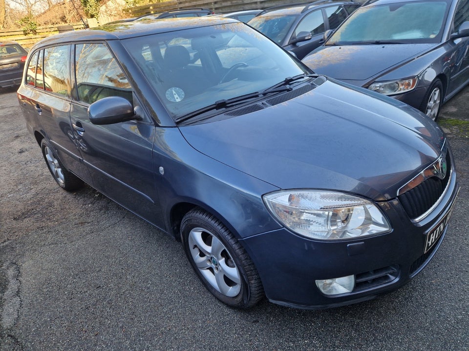 Skoda Fabia 1,6 16V Ambiente Combi aut. 5d