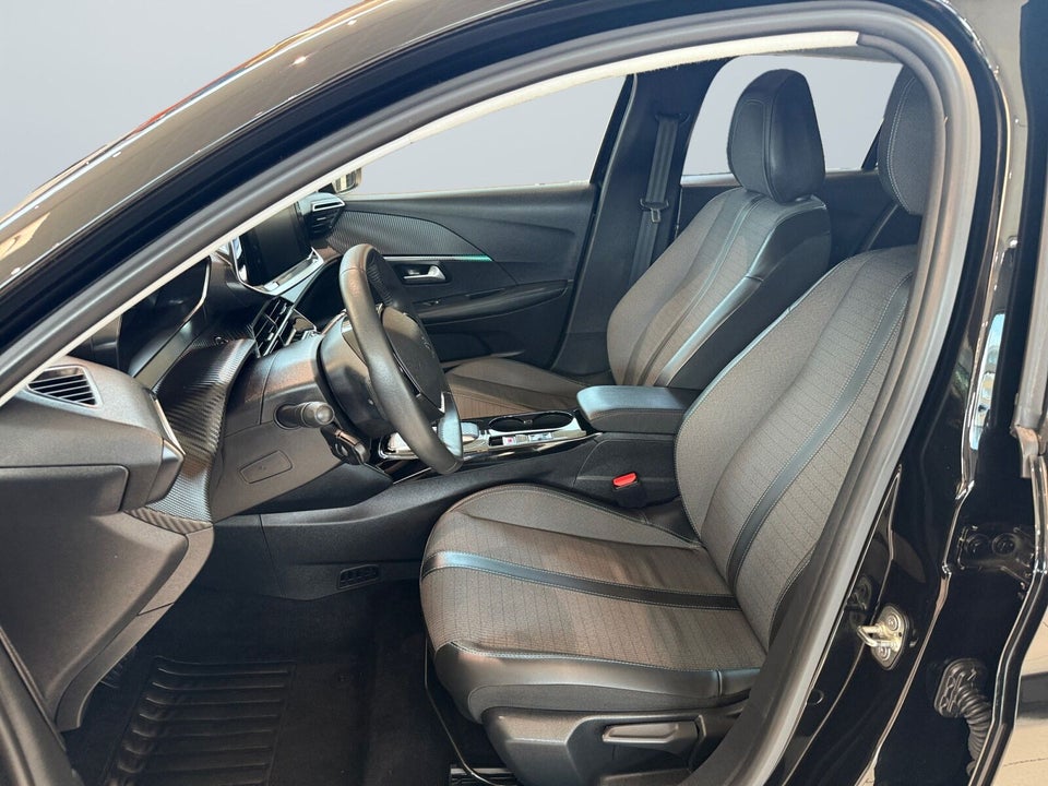 Peugeot e-208 50 Allure 5d