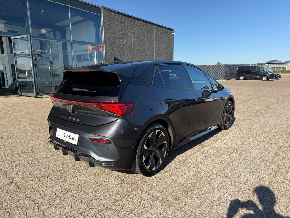 Cupra Born 58 e-Boost 5d
