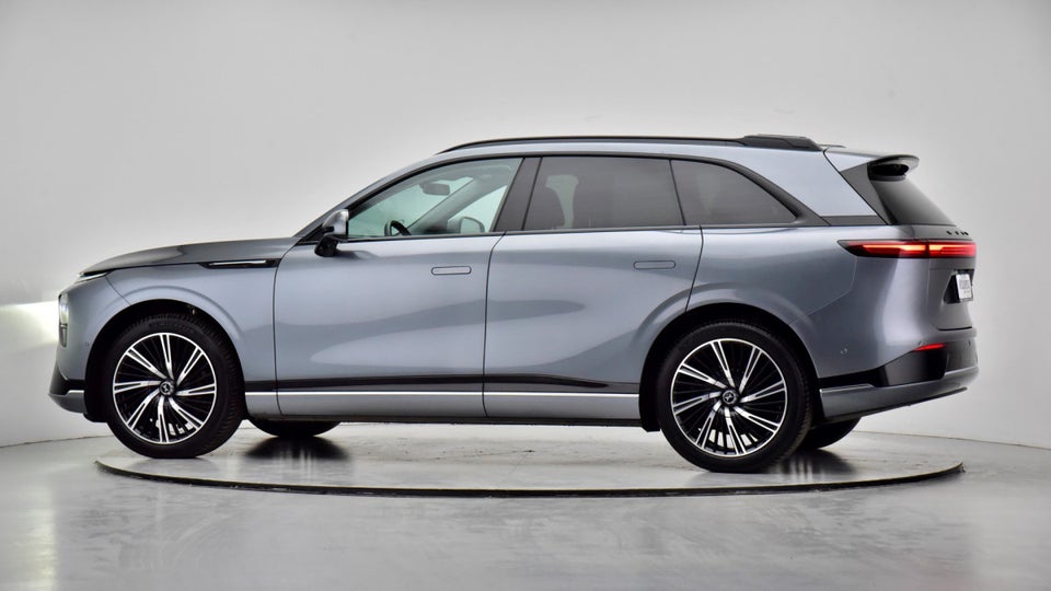 Xpeng G9 Performance 5d