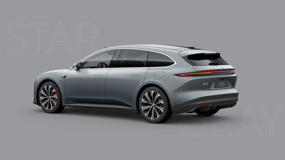 NIO ET5 Touring 75 Standard Range 5d