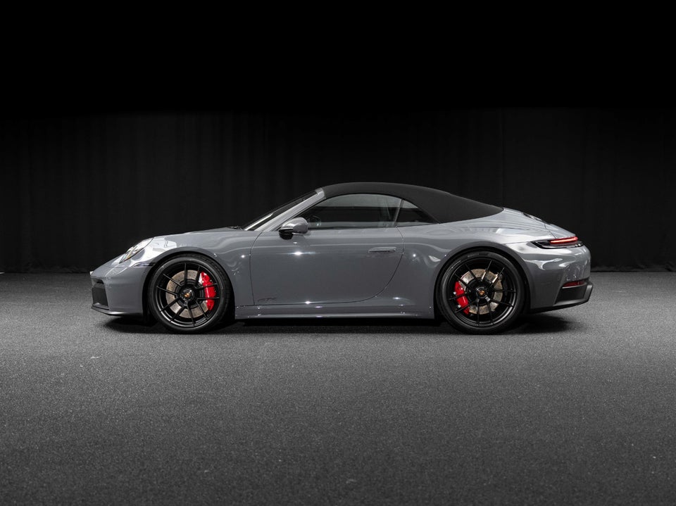 Porsche 911 Carrera 4 GTS 3,6 Cabriolet PDK 2d
