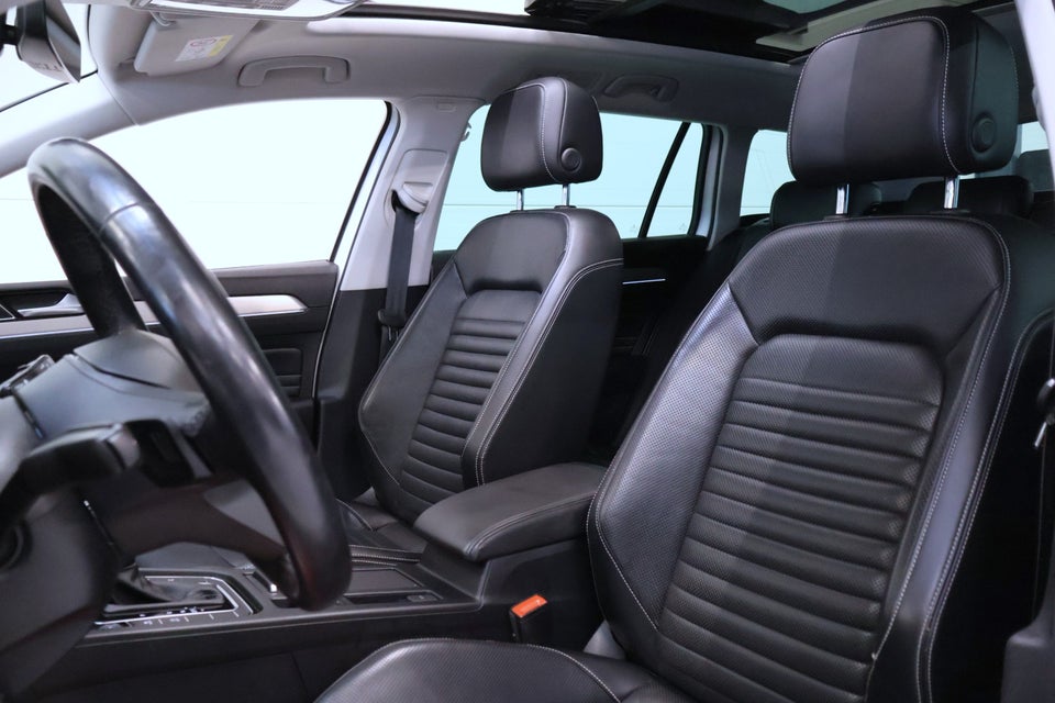 VW Passat 2,0 TDi 190 Elegance+ Variant DSG 5d