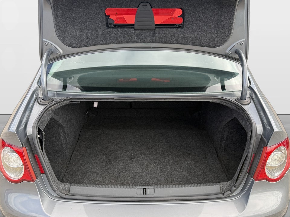 VW Passat 2,0 FSi Comfortline 4d